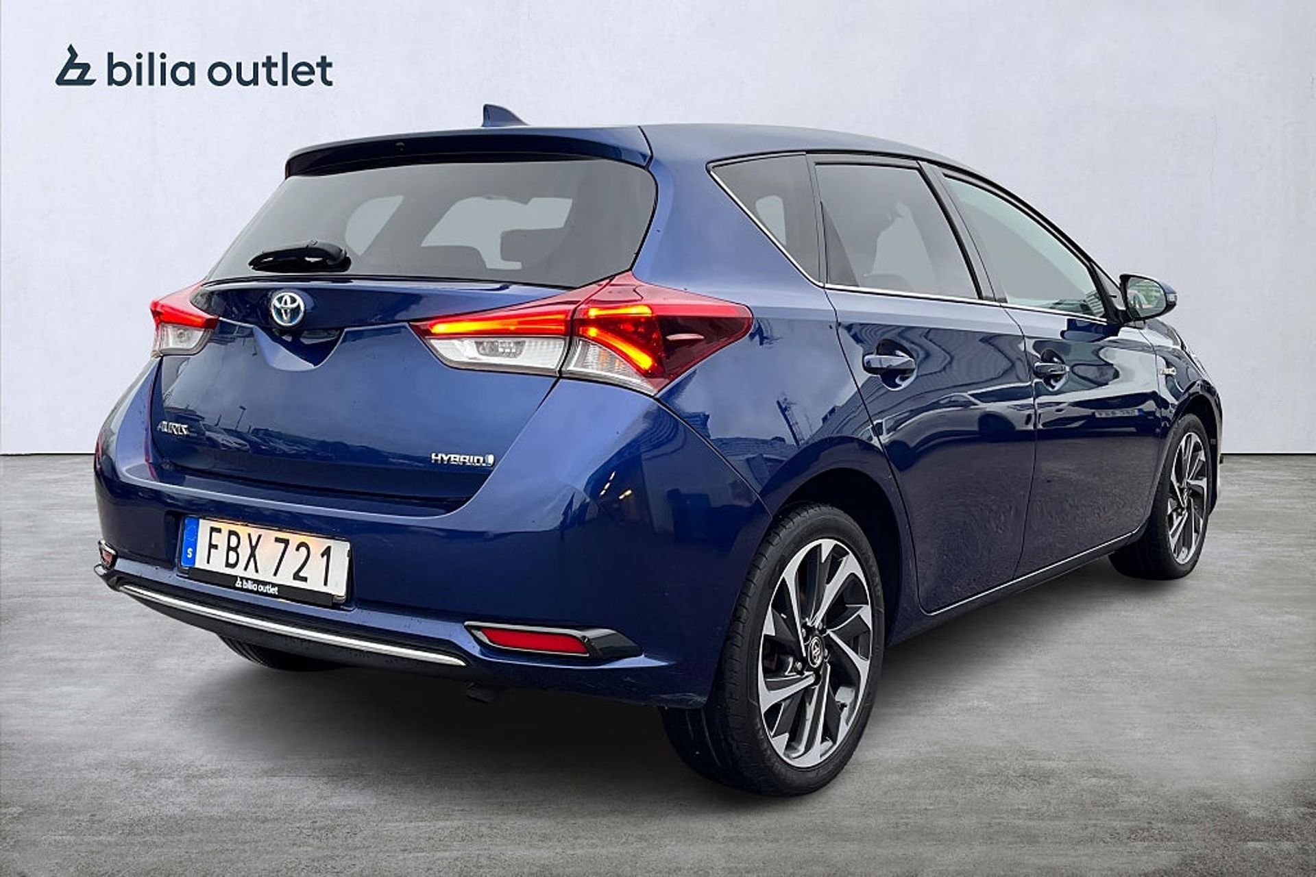 Toyota Auris 2017, photo 6/10