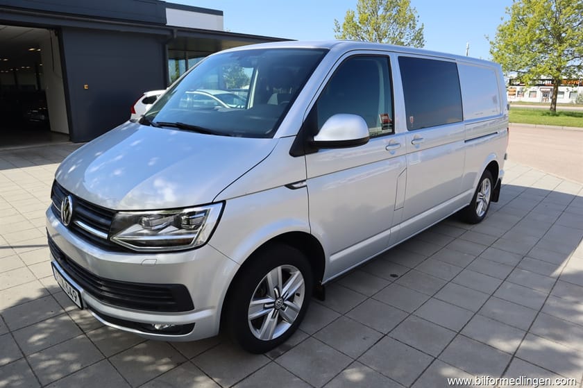 Bild 2 av Volkswagen Transporter Kombi 2.0 TDI SCR 4Motion L 204hk 6 sit Pluspaket Drag GPS 1 Ägare
