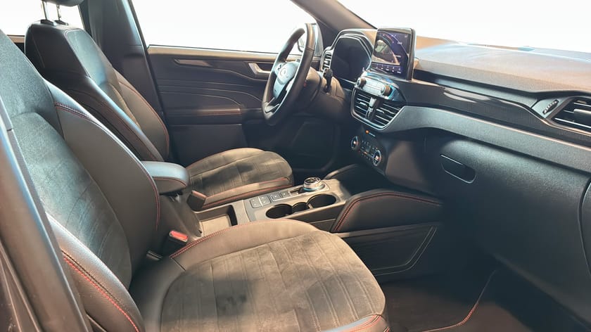 Bild 3 av Ford Kuga Plug-In Hybrid 2.5 ST-Line X B&O Dragkrok
