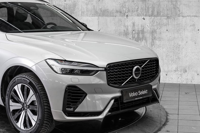 Bilde 3 av Volvo XC60 T6 AWD Plug In Hybrid Plus Dark 350Hk. Hengerfeste!