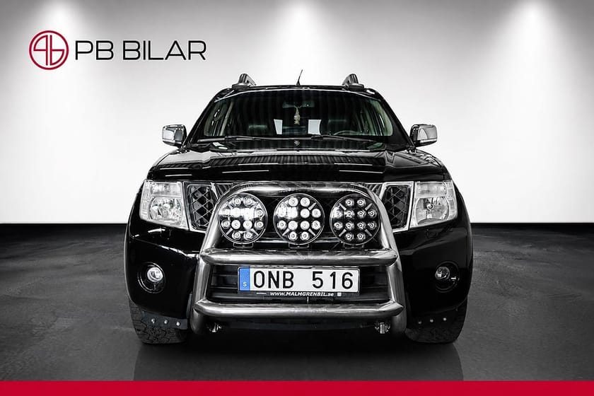 Bild 3 av Nissan Navara Dubbelhytt 3.0 dCi V6 4x4 Taklucka BOSE Drag B-Kam