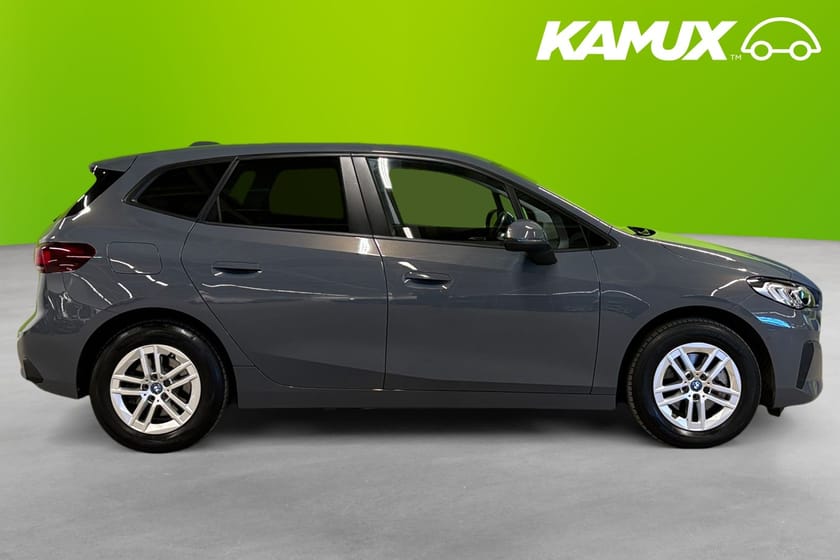 Bild 2 av BMW 225e xDrive Active Tourer Moms Kamera Navi Drag 245hk