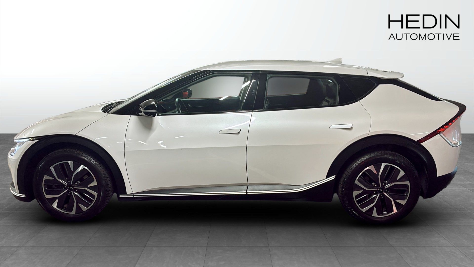 Kia EV6 77.4 kWh 2022, photo 6/10