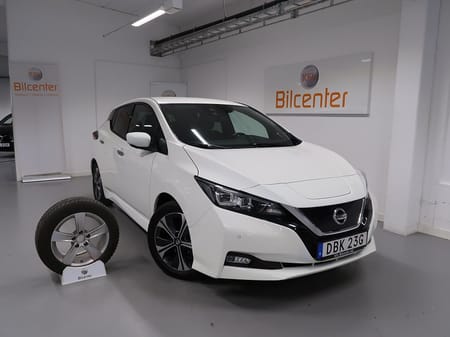 Nissan Leaf N-Connecta V-Däck ingår 360°-Navi-CarPlay-Rattvärme-Ada