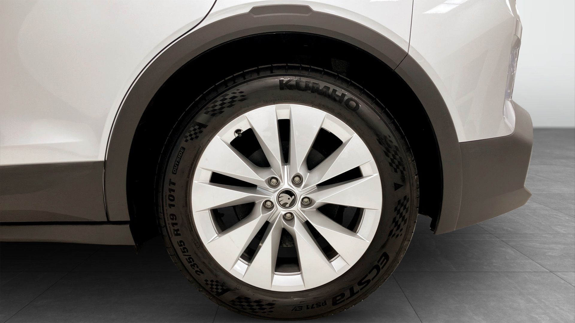 Skoda Elroq 60 2025, bild 6/10
