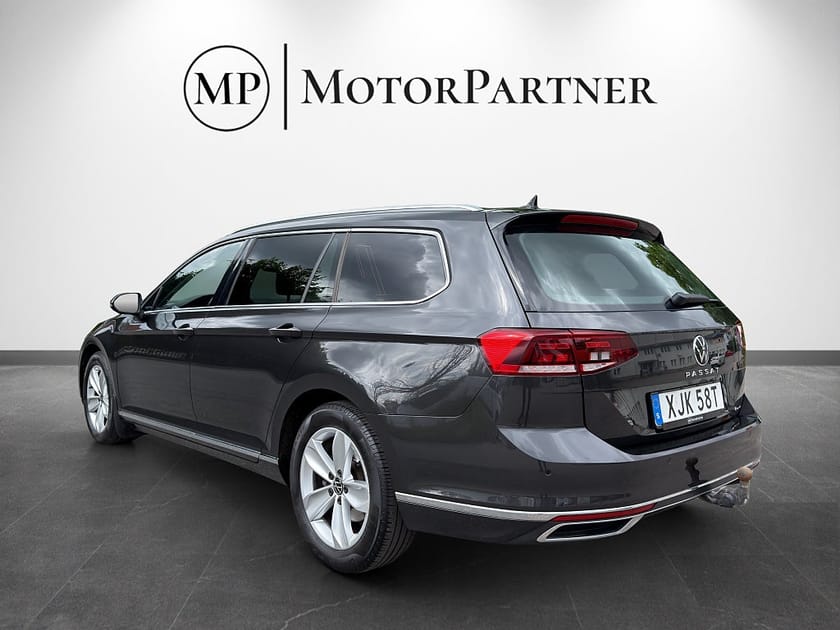 Bild 5 av Volkswagen Passat Sportscombi 2.0 TDI 4Motion Cockpit Kamera Värmare Drag