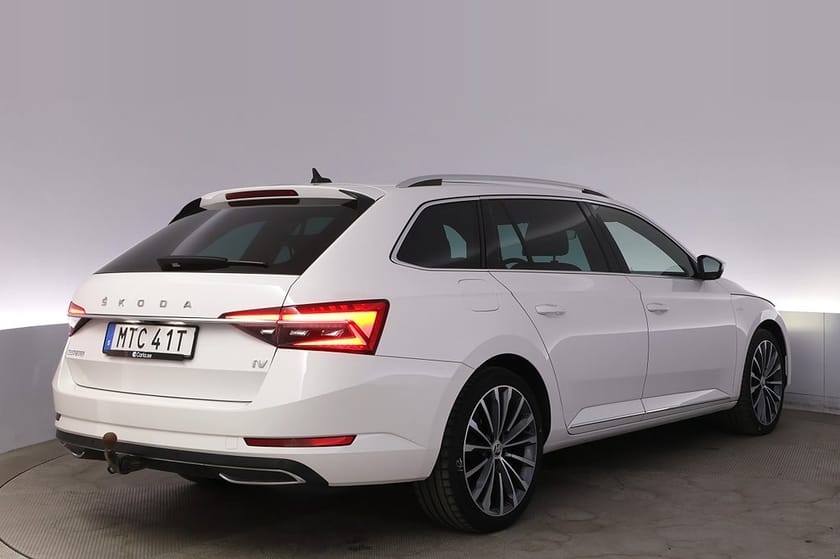 Bild 5 av Škoda Superb iV Kombi Skoda Combi PHEV L&K Business Edt. Drag Pano Kam