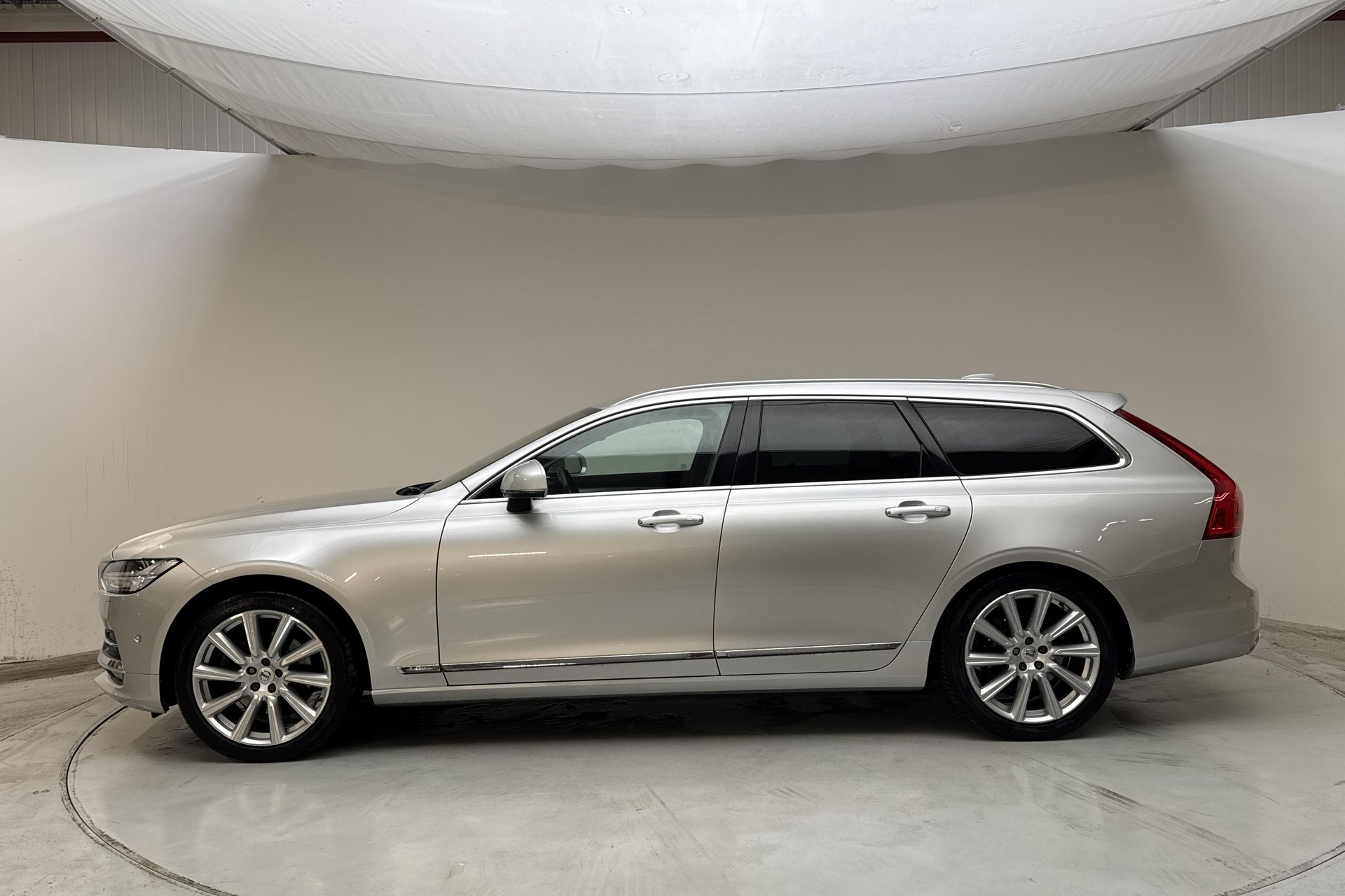 Volvo V90 T5 2017, bild 2/10