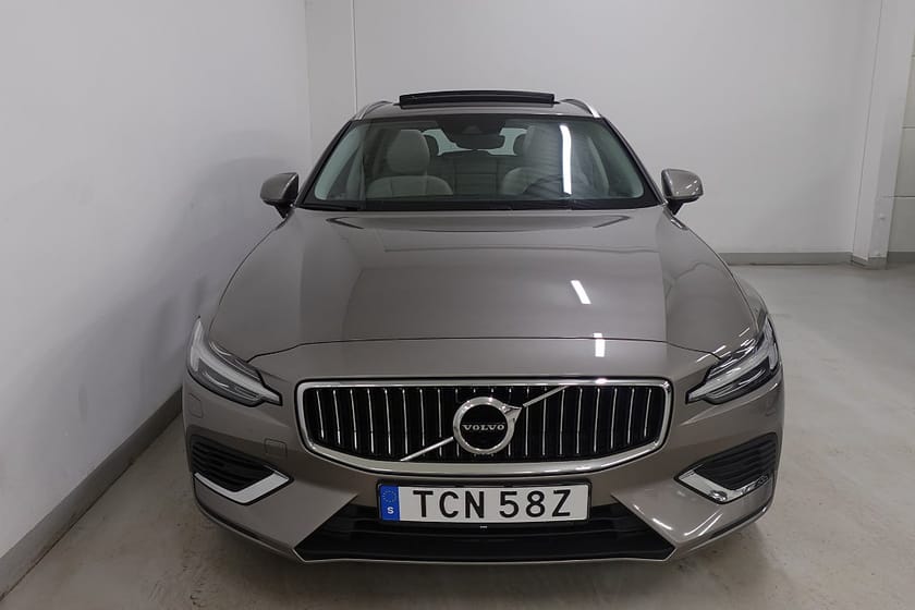 Bild 2 av Volvo V60 Recharge T6 AWD Aut Inscription Pano Läder H/K Drag
