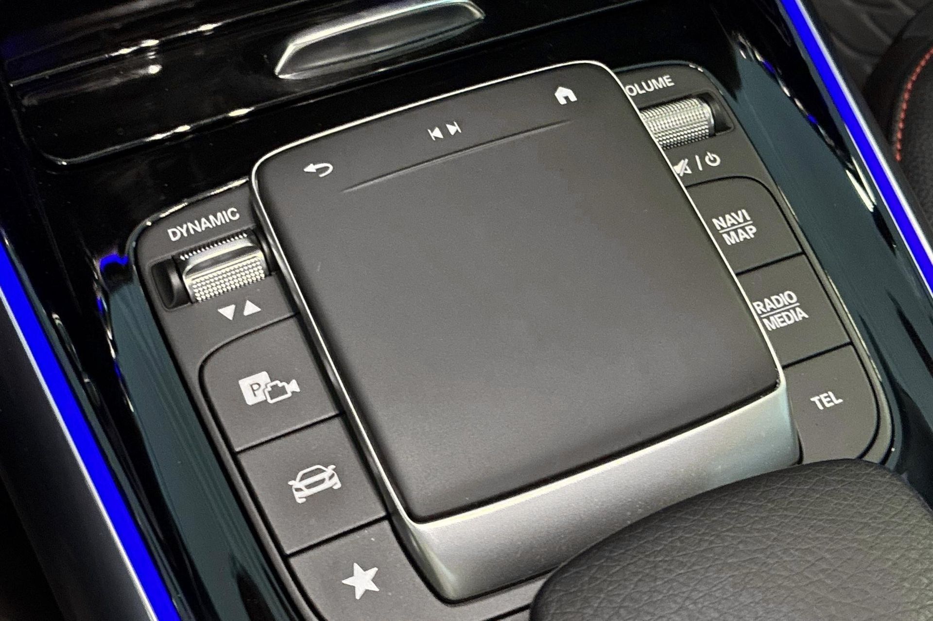 Mercedes-Benz GLA 200 d 2022, photo 7/10