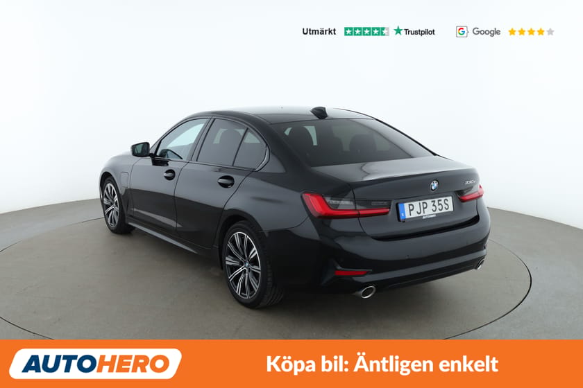 Bild 3 av BMW 330e Sedan Sport Line / P-Sensor, Navi, Carplay