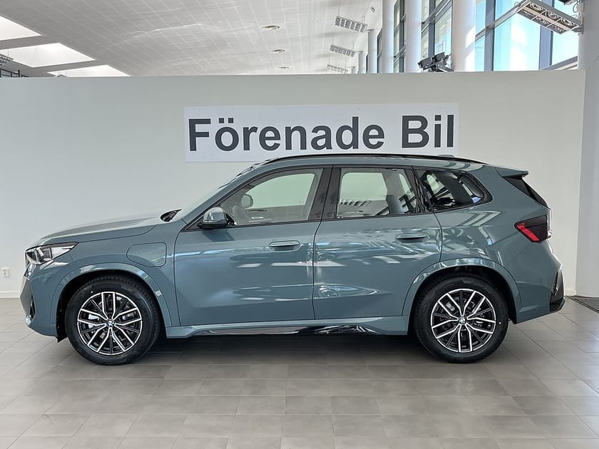 Bild 3 av BMW X1 xDrive25e M Sport Drag Head-Up Panorama Rattvärme