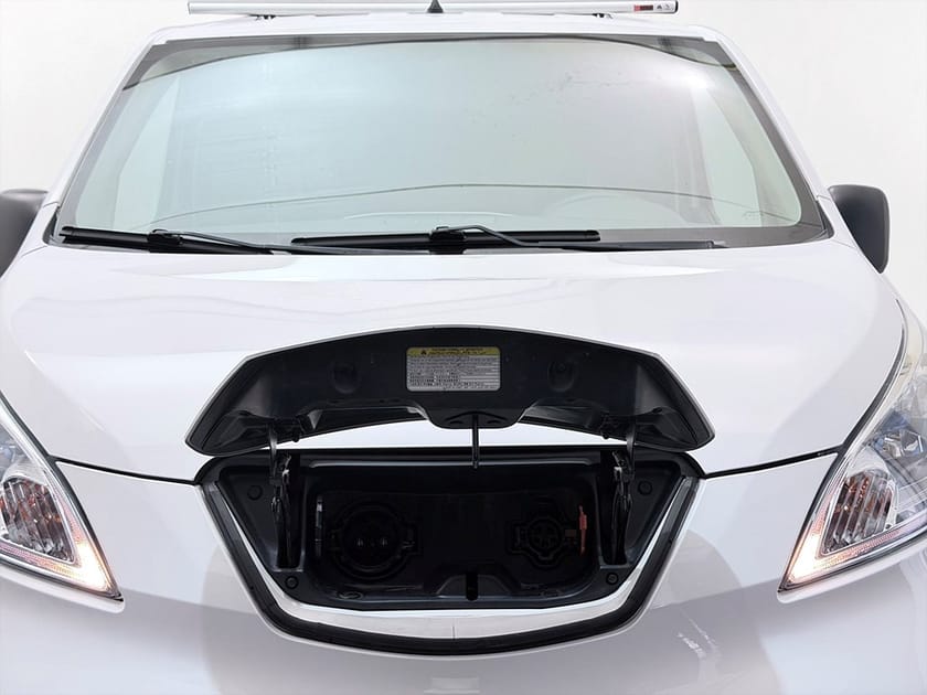 Bild 4 av Nissan e-NV200 Van 40 kWh Drag Inredd Kamera Rattvärme MOMS 109hk