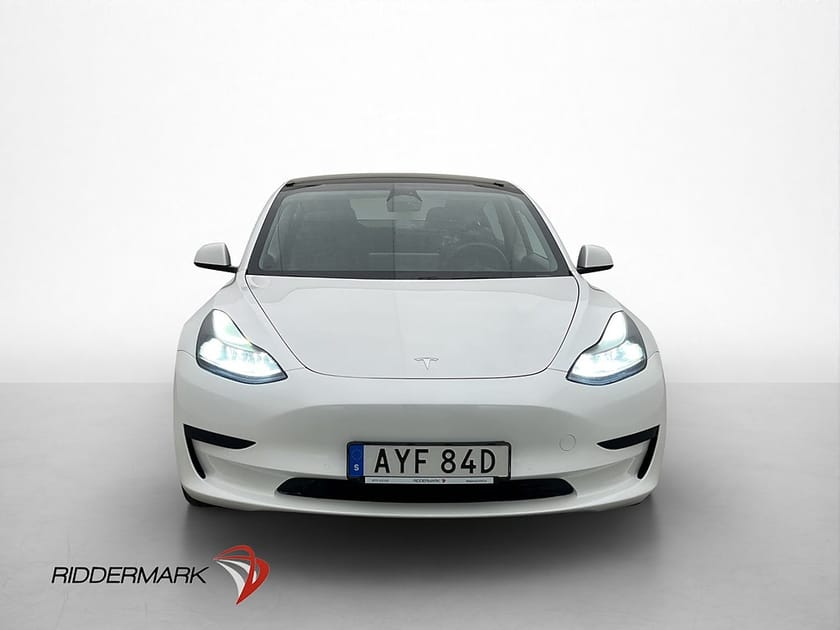 Bild 3 av Tesla Model 3 Standard Range Plus Panorama Autopilot Svensksåld