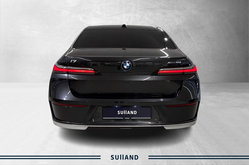 Bilde 4 av BMW i7 xDrive60 xDrive60/B&W/Pano/El.dører/Loungeseter/Firehjulstyring