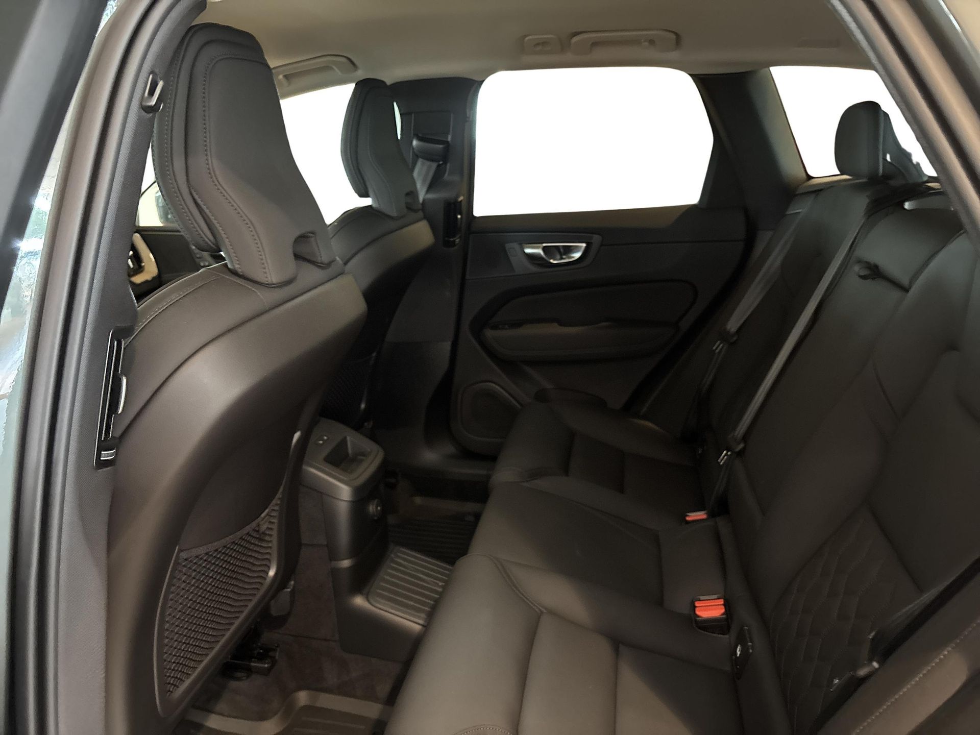 Volvo XC60 2026, bild 7/24
