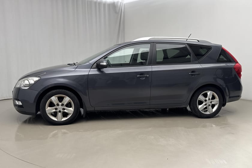 Bild 3 av Kia cee'd_sw Cee'd 1.6 CRDi SW (128hk) Reparationsobjekt