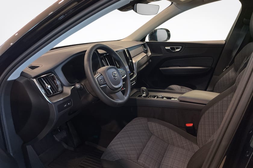 Bild 2 av Volvo XC60 Recharge T6 Core Bright