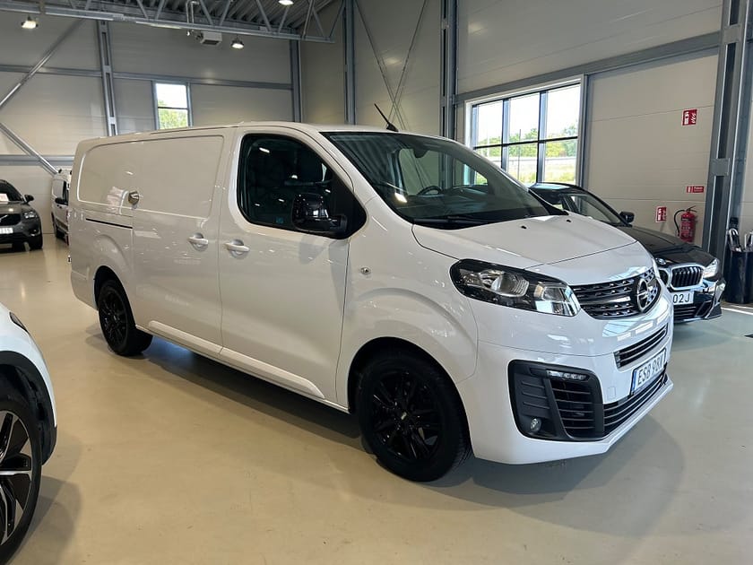 Bild 2 av Opel Vivaro Skåpbil IP 2.0 BlueHDI 144hk L3 / Drag / Moms