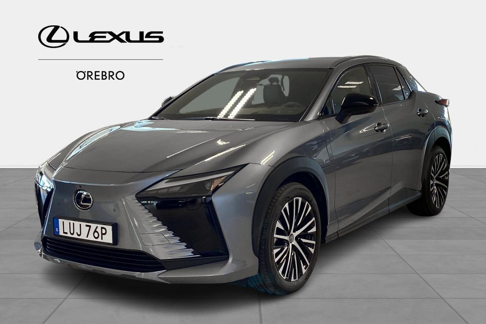 Lexus RZ