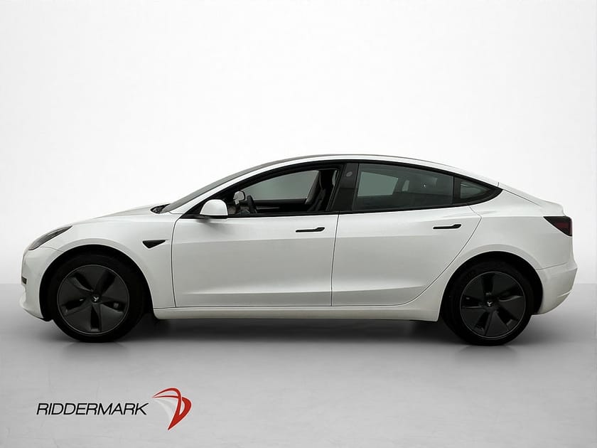 Bild 5 av Tesla Model 3 Standard Range Sv-Såld AP Pano Värmare 360°
