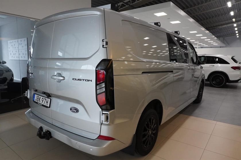 Bild 5 av Ford Transit Custom 320 Crew Van Dubbelhytt Skåp Limited 320l LWB
