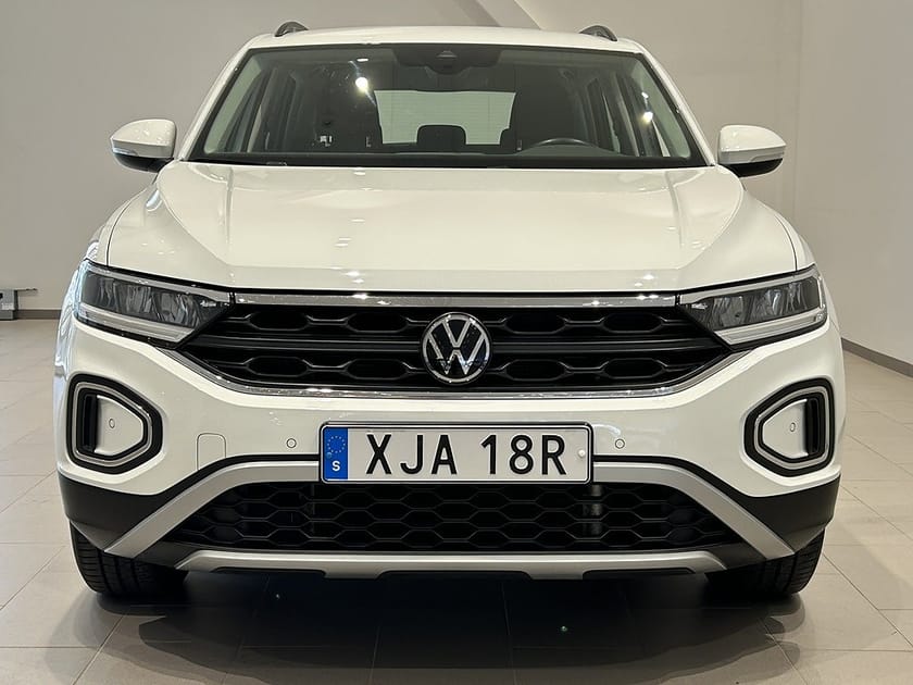 Bild 3 av Volkswagen T-Roc 1.5 TSI 150hk Cockpit CarPlay