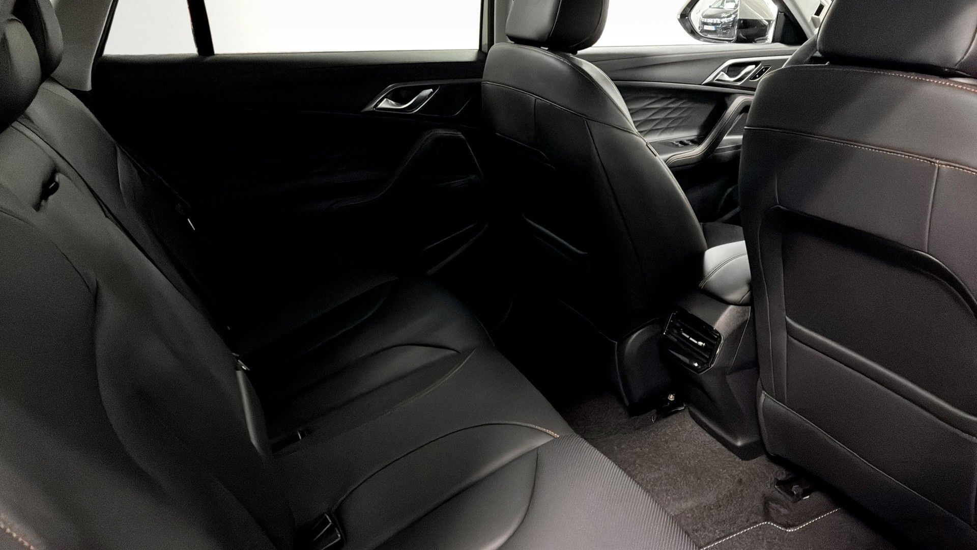 MG HS LUXURY PLUG IN HYBRID 2024, bild 5/9
