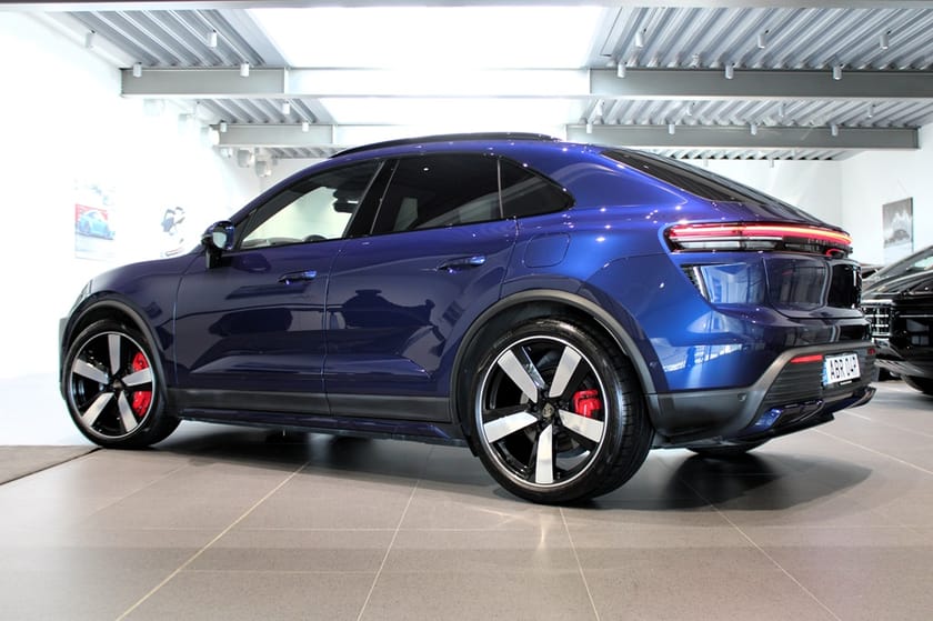 Bild 2 av Porsche Macan Turbo (VAT/MOMS)