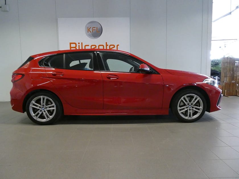 Bild 5 av BMW 120i M Sport Aut-Navi-CockPit-Backkamera-CarPlay-PDC-SoV