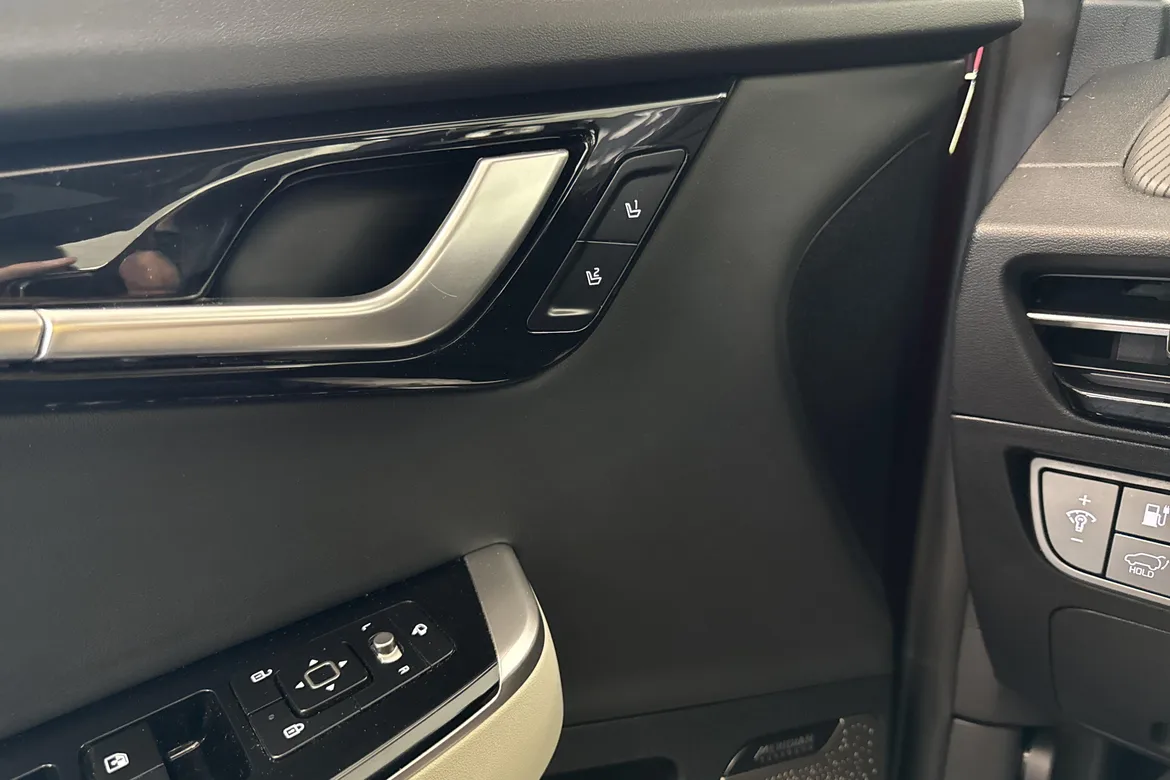picture of a car