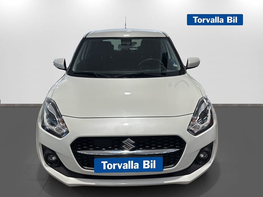 Bild 2 av Suzuki Swift Hybrid Select 83hk Automat Vit metallic Carplay Kamera