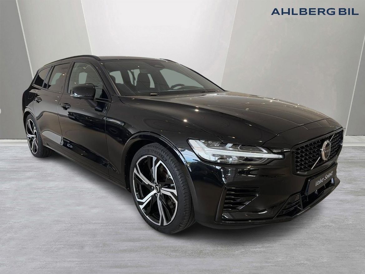 Volvo V60 2025