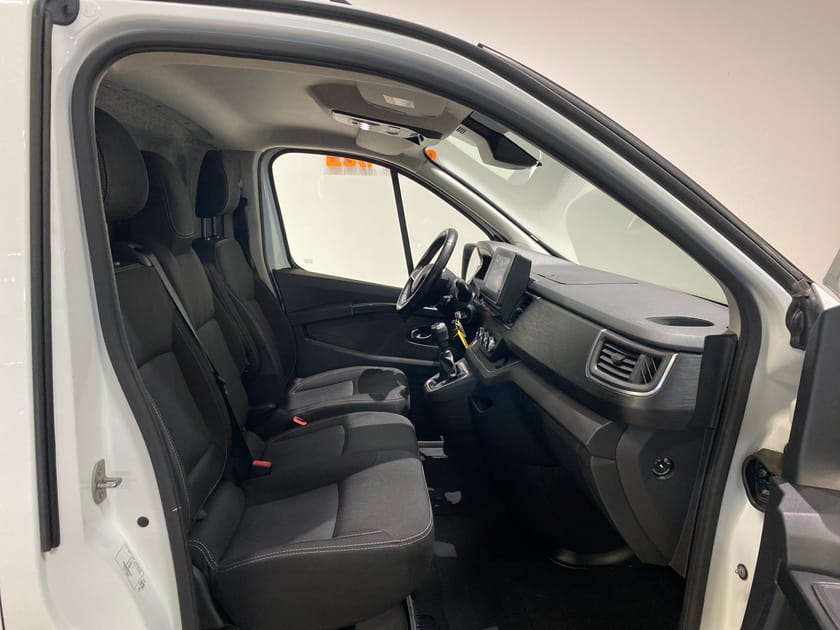 Bild 2 av Renault Trafic Skåpbil Skåp PhII Nordic L2H1 150