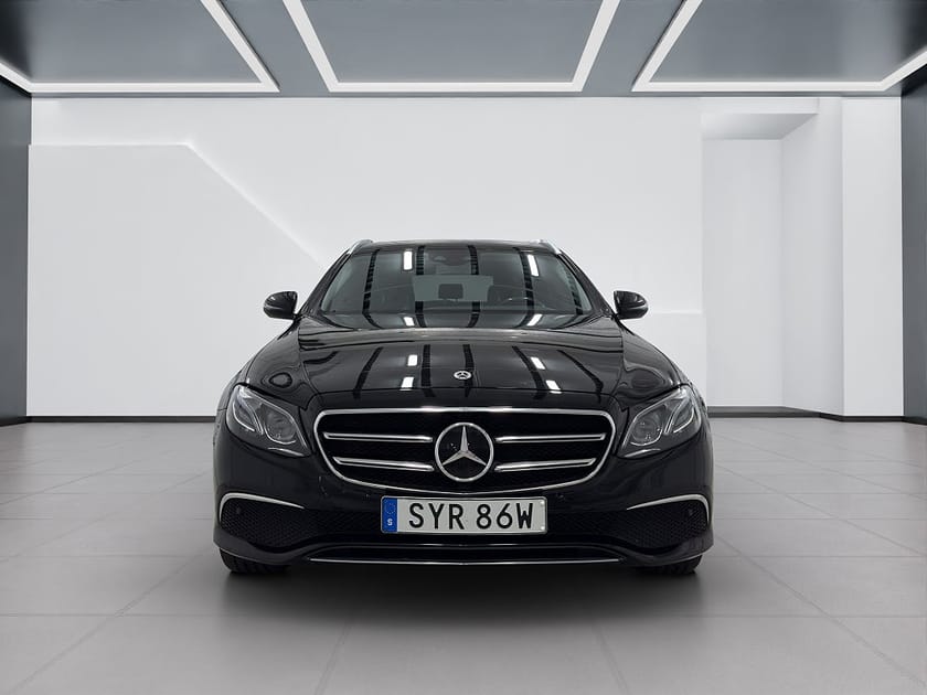 Bild 2 av Mercedes-Benz E 300 de T PLUG-IN
