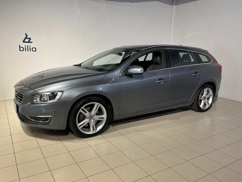 Bild 3 av Volvo V60 D4 AWD Classic Summum | Värmare | Dragkrok |