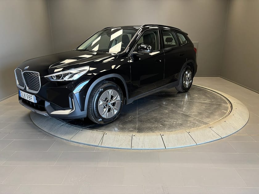 Bild 1 av BMW iX1 eDrive20 Privatleasing 36 mån 3000 mil 5494kr / mån
