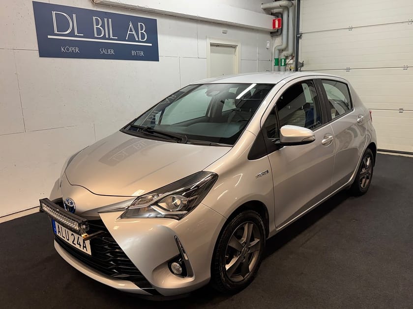 Bild 1 av Toyota Yaris Hybrid e-CVT 101hk Active Euro 6|FARTHÅLLARE|KAMERA|