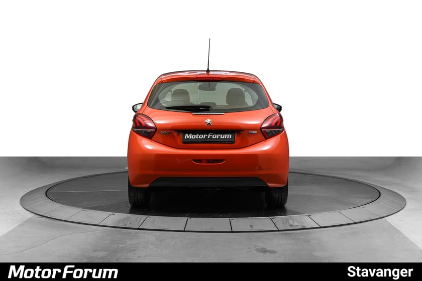 Bilde 2 av Peugeot 208 5-dørs 1.2 PureTech 110 AUTOMAT