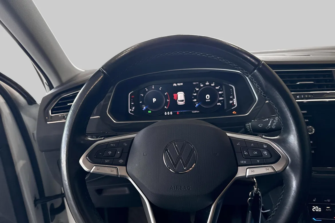 picture of a car