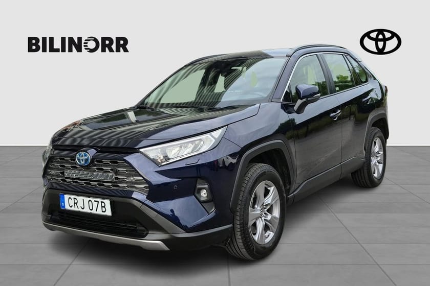 Bild 1 av Toyota RAV4 Hybrid AWD-i 2,5 ACTIVE KOMFORTPAKET | MV | DRAG | VHJUL | LEDRAMP