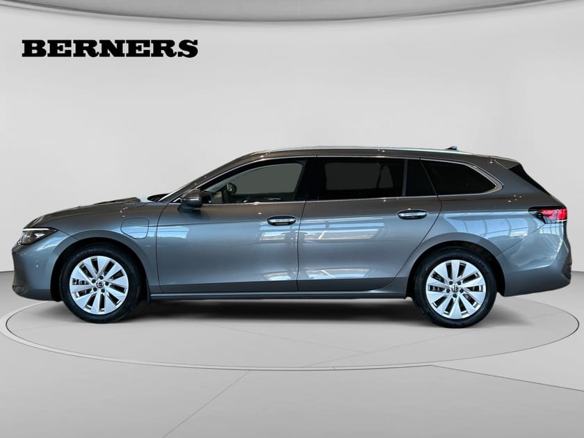 Bild 2 av Volkswagen Passat Variant eHybrid 1.5 TSI DSG, 272hk/DRAG/Värmare