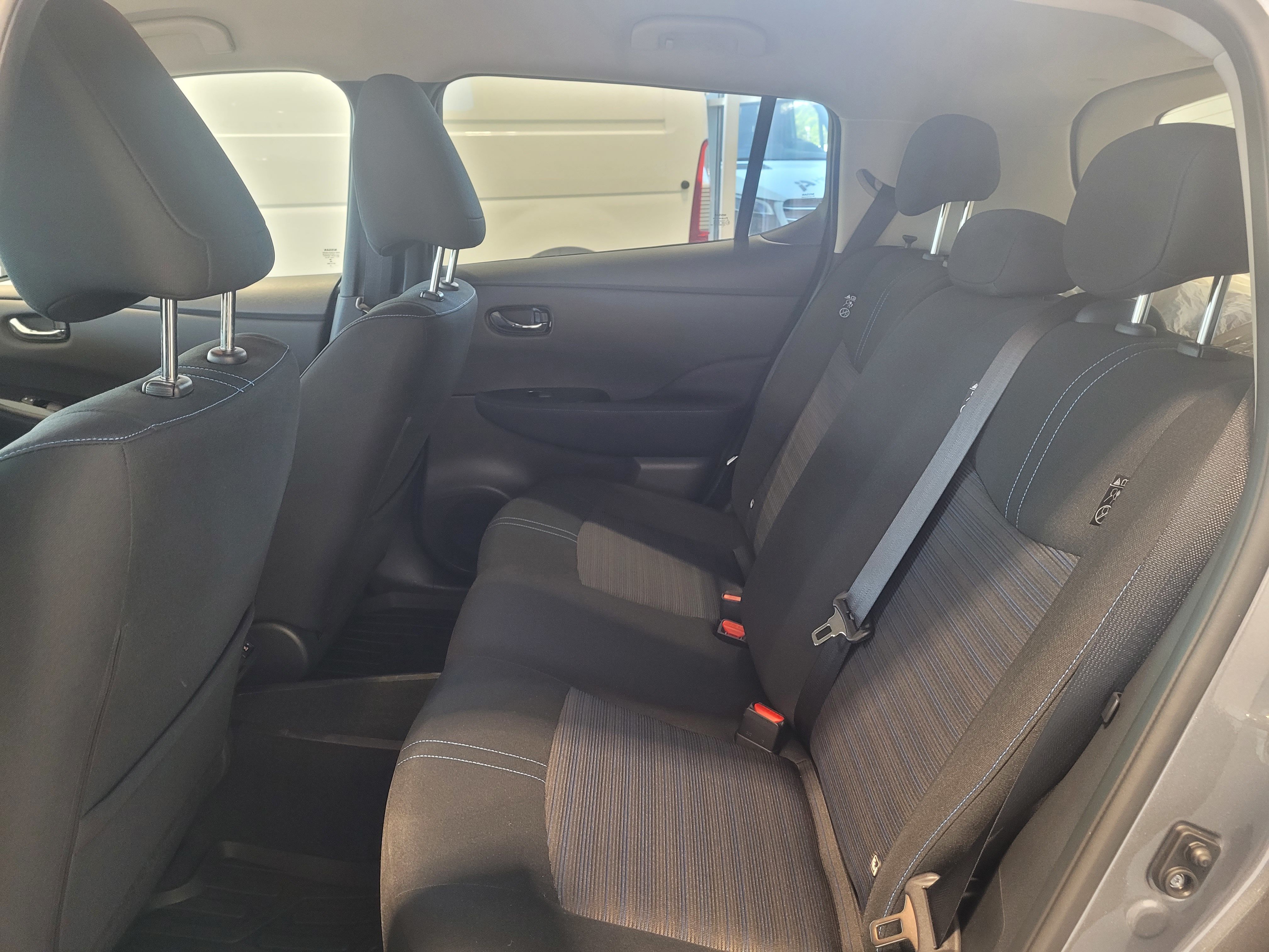 Nissan Leaf e+, 217hp, 2022