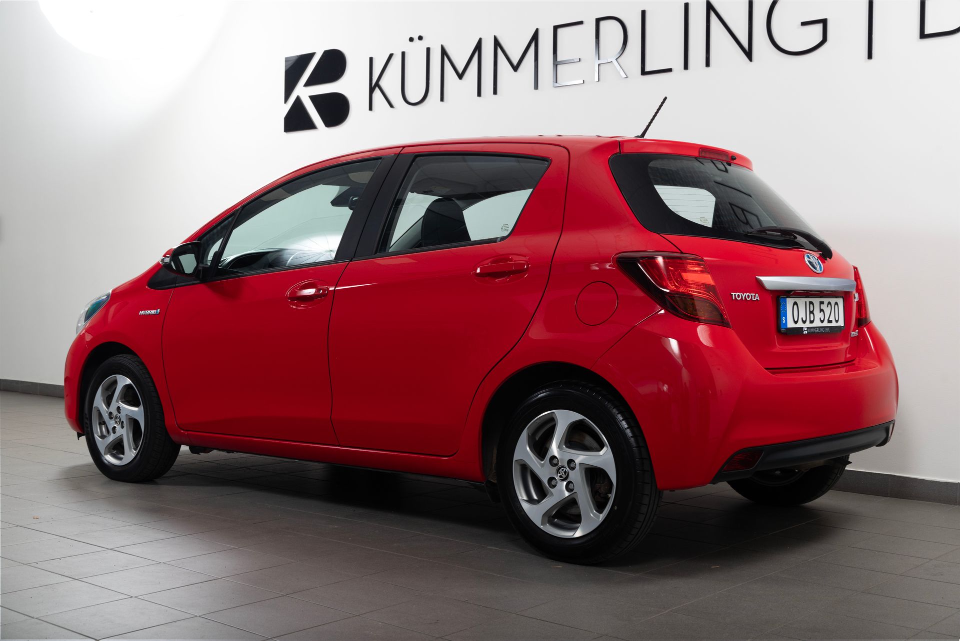 Toyota Yaris Hybrid 2016, bild 6/10
