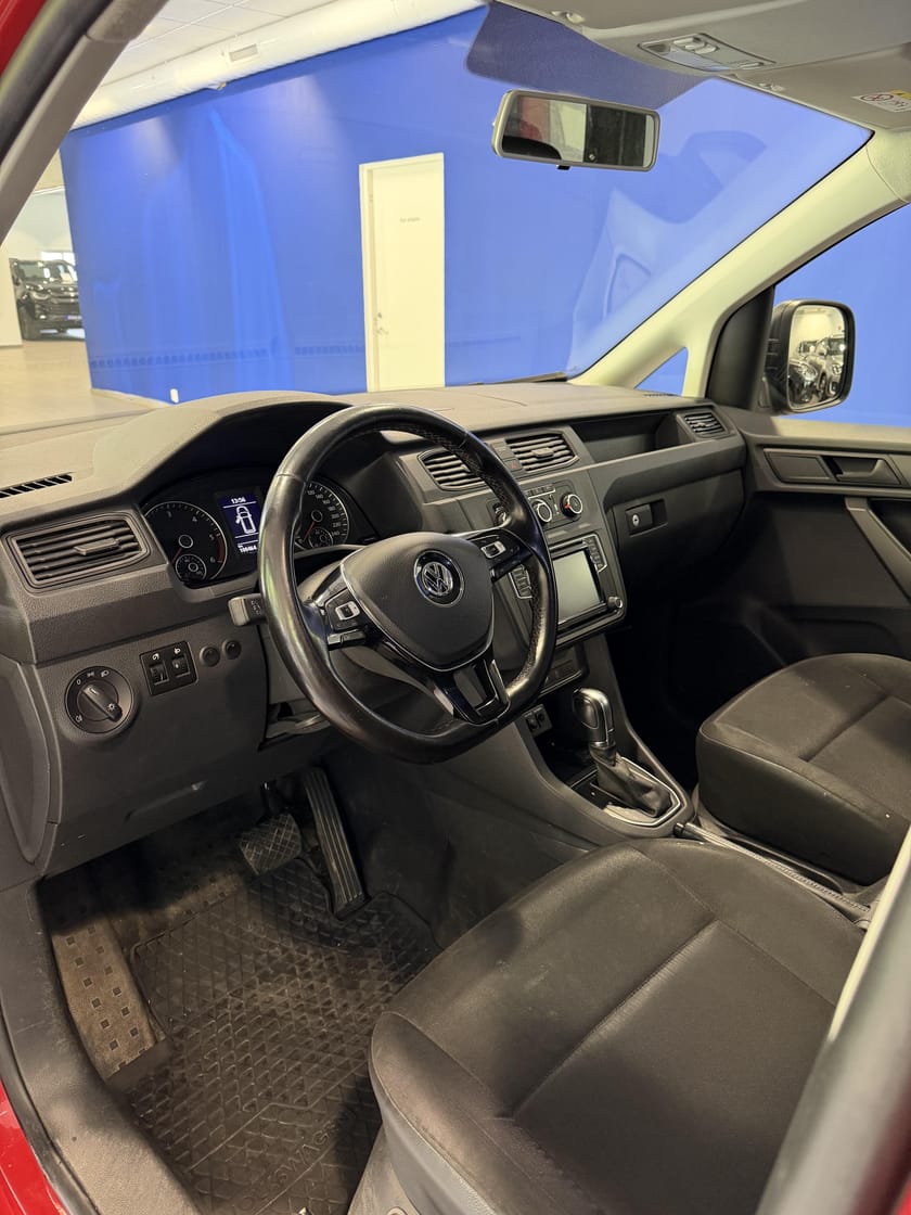 Bilde 4 av Volkswagen Caddy Maxi Van DSG Auto 4Motion Webasto Krok Comfortvegg/Innredning