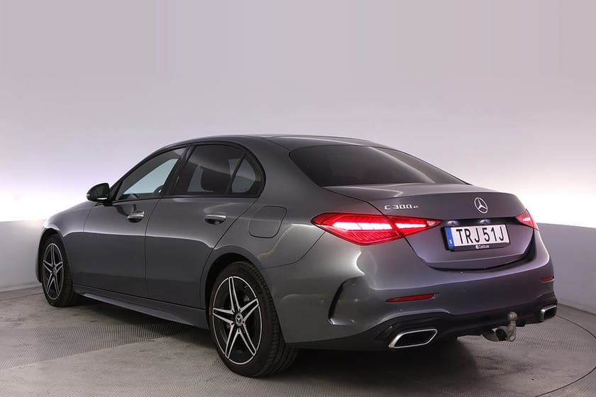 Bild 4 av Mercedes-Benz C 300 e AMG 360 Elstol Navi Adap.Farth Drag