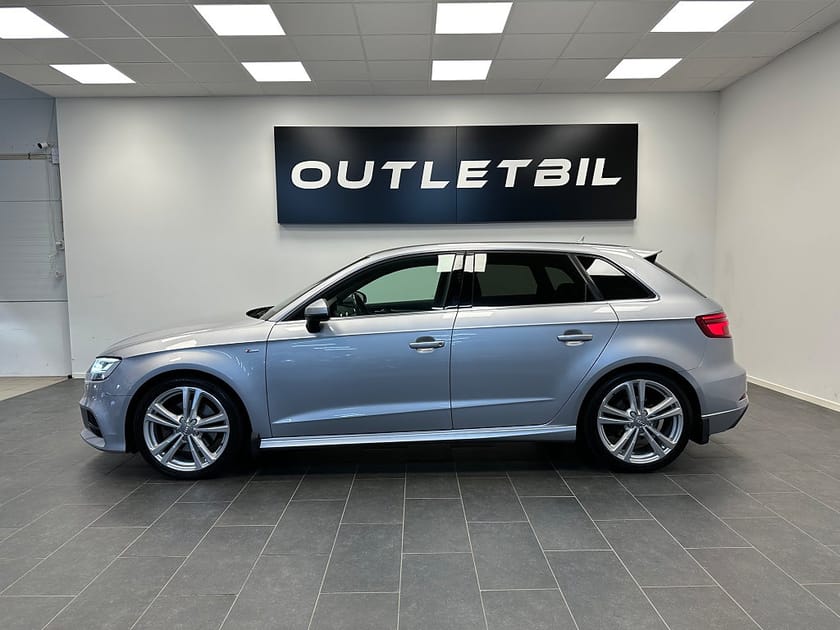 Bild 2 av Audi A3 Sportback 2,0 TFSI 190hk Quattro  S Tronic S Line Drag