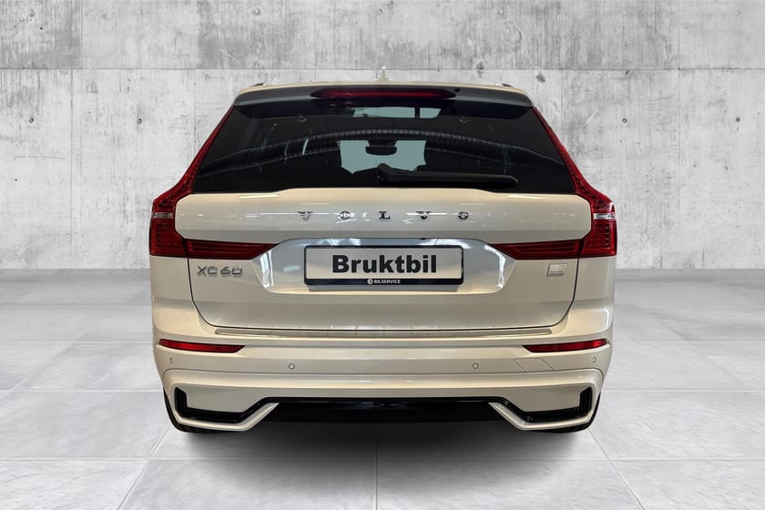 Bilde 4 av Volvo XC60 T8 Ultimate AWD Krok/H&K/360°/Panorama/HUD ++