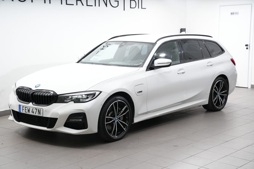 Bild 1 av BMW 330e xDrive Touring