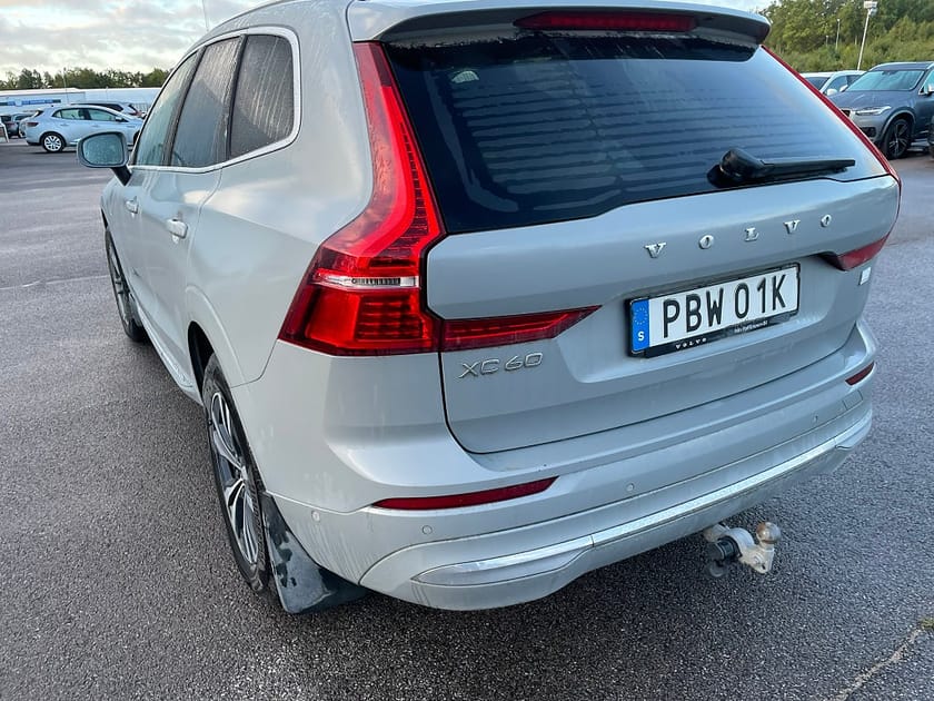 Bild 4 av Volvo XC60 T6 Recharge Core Bright plug in AWD 350HK 4x4 Panorama